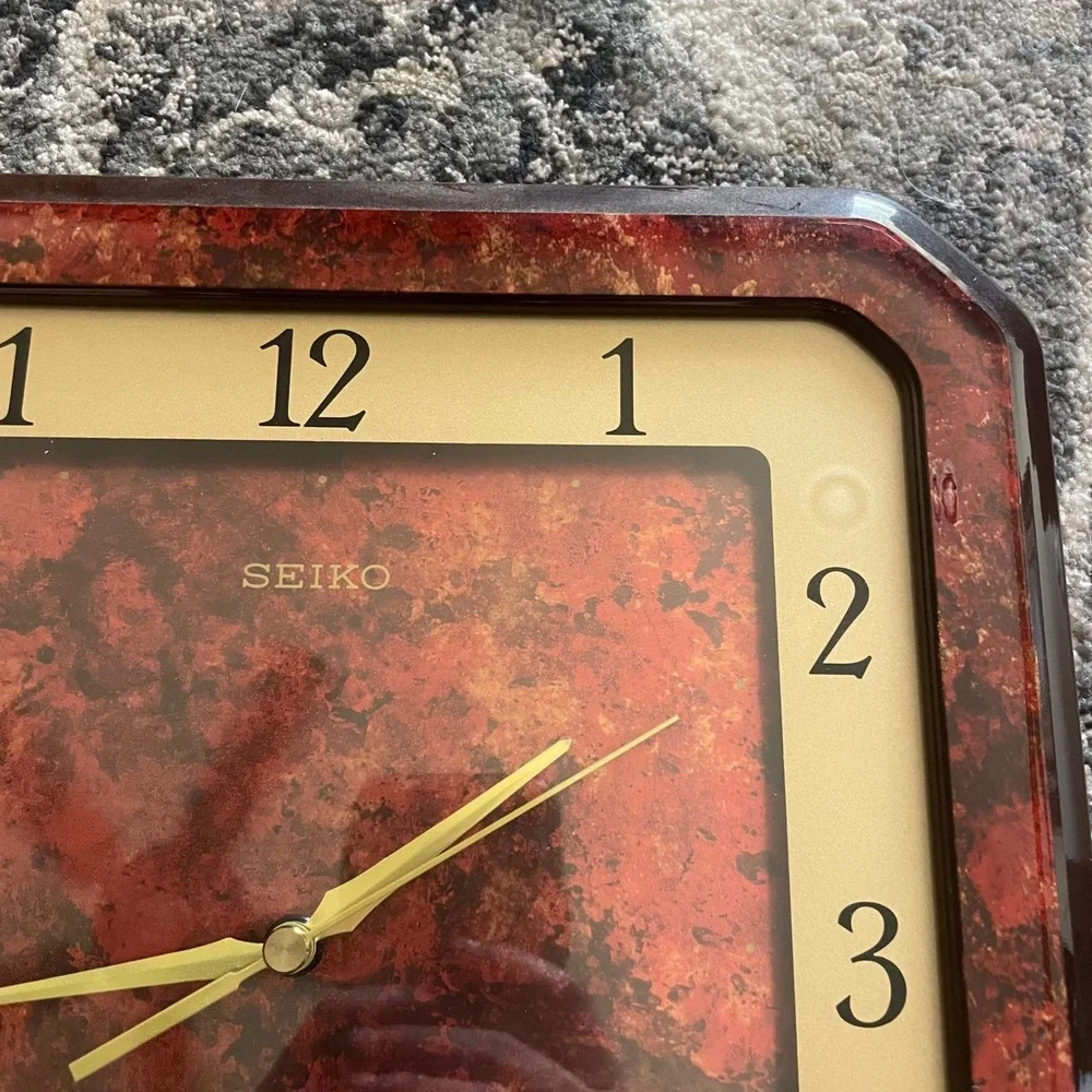 Seiko Quartz Wall Clock Vintage Red‎ Marble Burl Wood Style Square 11.5in